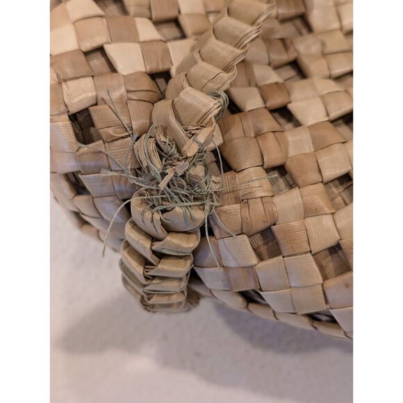 Vintage Woven Straw Backpack – Artisanal Craft – Repair or Repurpose - Picture 4 of 7